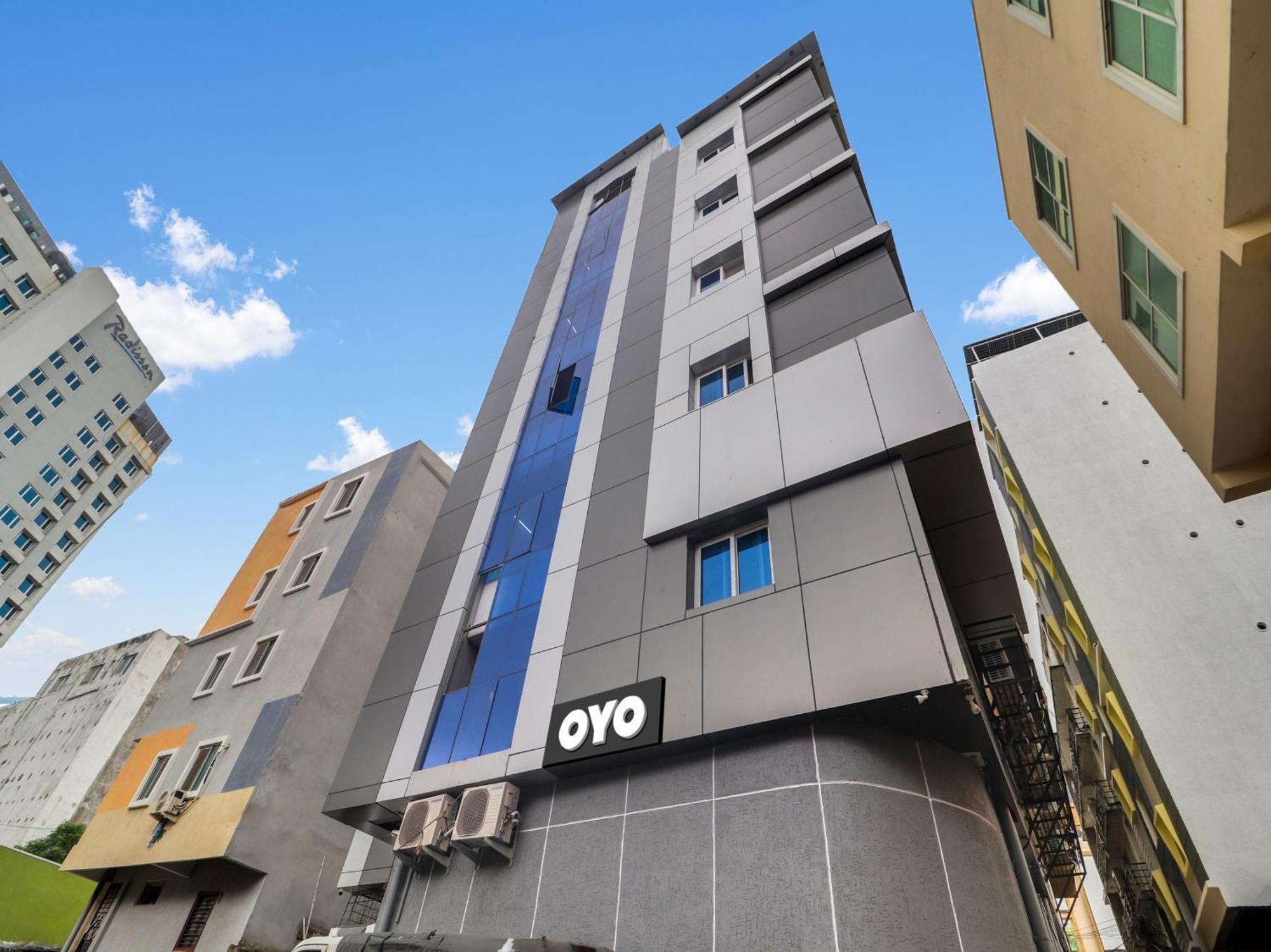 Hotel O Red Stone Hotels Hyderabad Luaran gambar