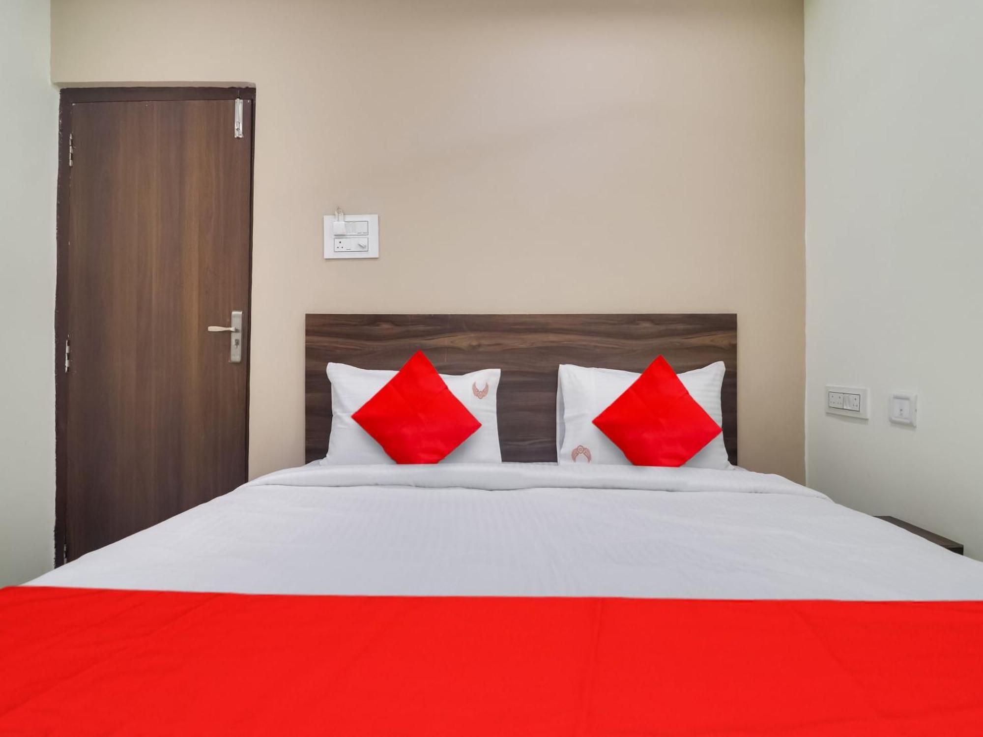 Hotel O Red Stone Hotels Hyderabad Luaran gambar