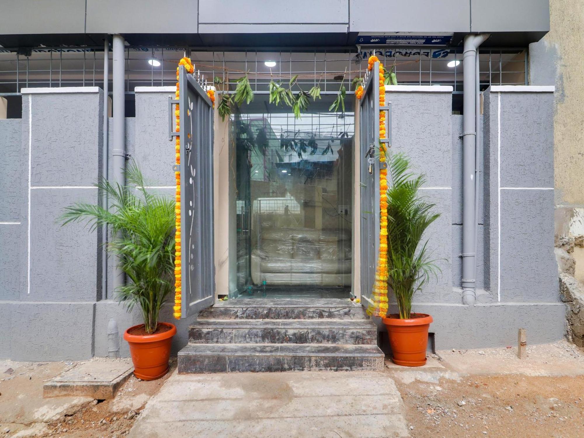 Hotel O Red Stone Hotels Hyderabad Luaran gambar