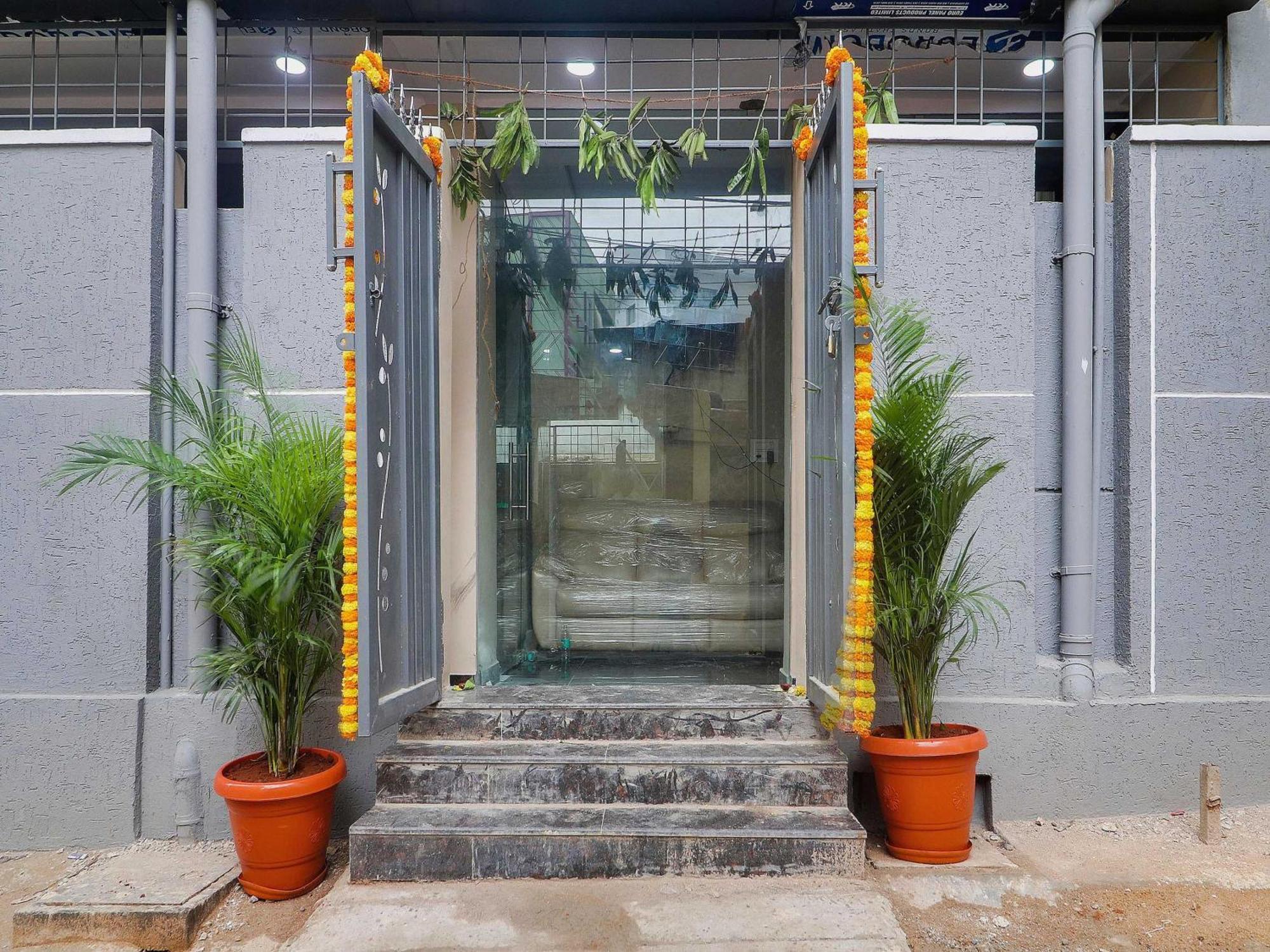 Hotel O Red Stone Hotels Hyderabad Luaran gambar